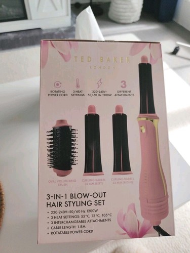 Ted baker blow out haarstyling - baker,